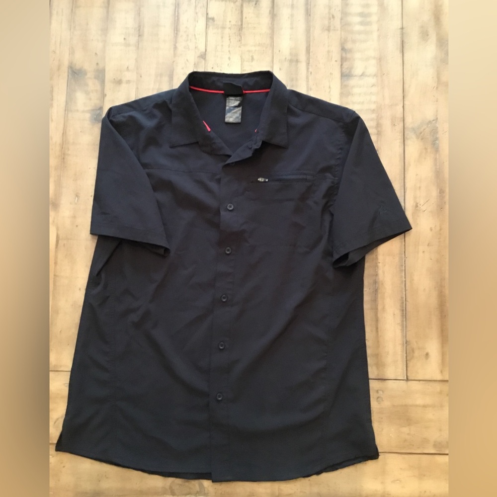 Gerry Men's Short-Sleeve Button-Down Shirt in Black